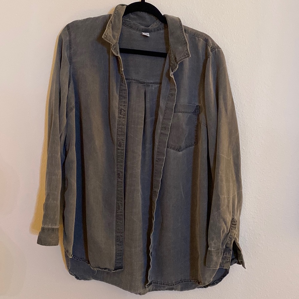 COPY - XL Grey Denim Button Up Blouse